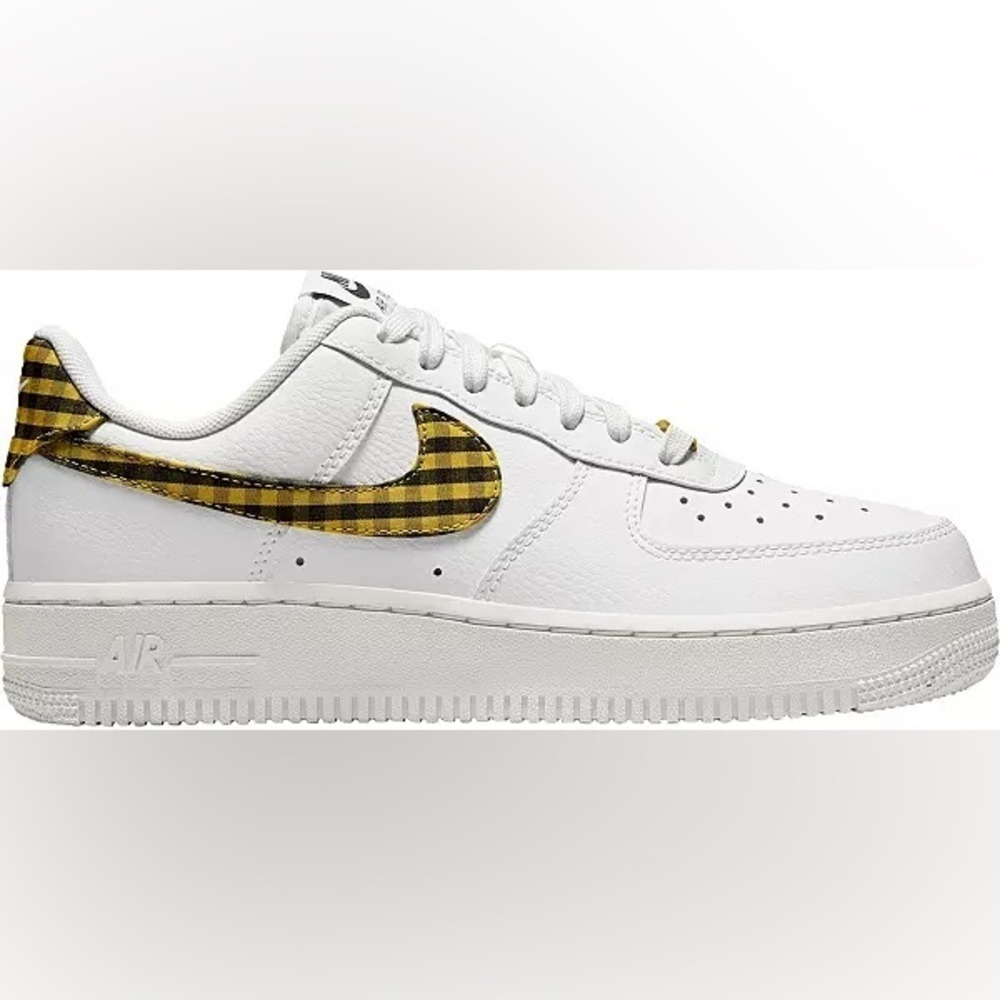NEW Nike Air Force 1 Sneakers